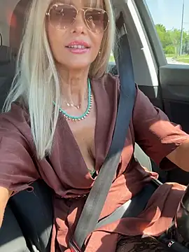 Snapshot of NaughtyNinky chatting on May 26, 2026, 9:29 am NaughtyNinky online show from May 26, 2026, 9:29 am