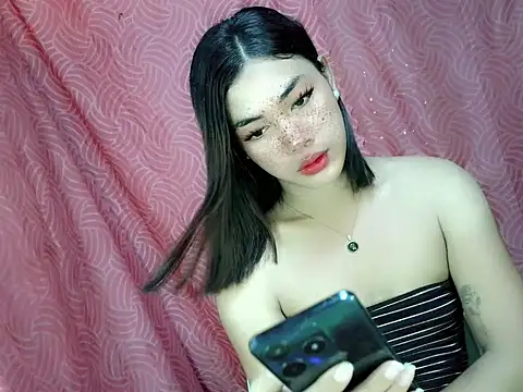 Snapshot of Margalona_ chatting on July 16, 2026, 4:20 am Margalona online show from July 16, 2026, 4:20 am