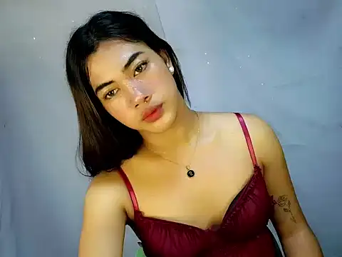 Snapshot of Margalona_ chatting on July 17, 2026, 5:04 am Margalona online show from July 17, 2026, 5:04 am