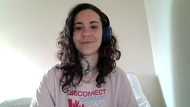 Dirty Pink online show from March 5, 2026, 9:39 am