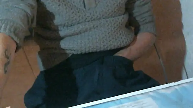 Renard0909 online show from January 6, 2026, 5:17 pm