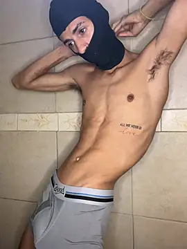 Snapshot of alexx_23cm chatting on January 15, 2026, 9:18 pm alexx 23cm online show from January 15, 2026, 9:18 pm