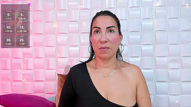 AmberJoyMilf online show from June 4, 2026, 7:57 am