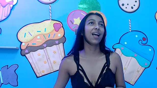 skinnysexzara18 online show from February 8, 2026, 1:25 am