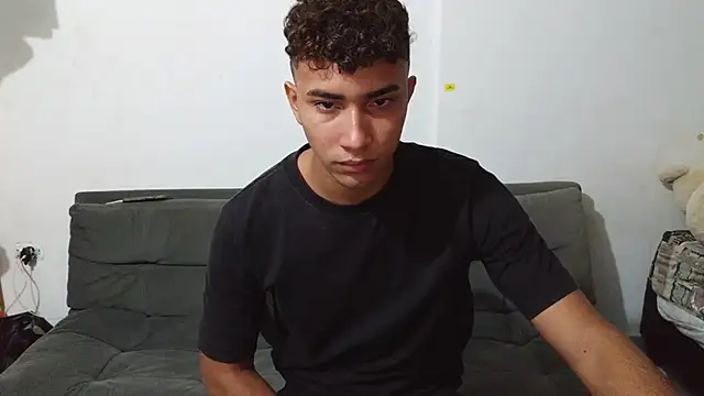 naugthy boy88 online show from February 1, 2026, 11:14 pm