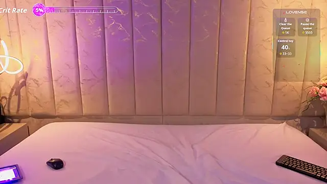 JulieDeep online show from April 5, 2026, 2:02 pm