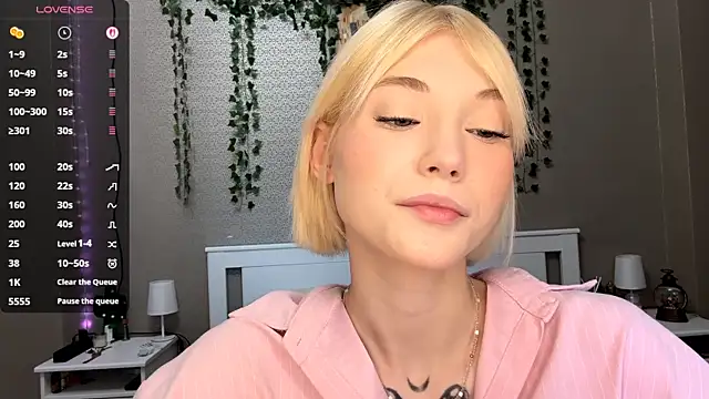 Snapshot of LlsabethHaze chatting on February 24, 2026, 12:17 pm LlsabethHaze online show from February 24, 2026, 12:17 pm