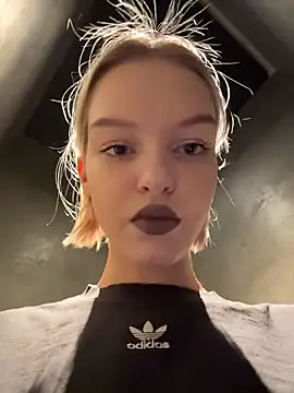 AshleyMur online show from February 3, 2026, 5:05 am