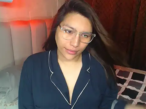 HeatWithHolly online show from February 5, 2026, 12:23 pm