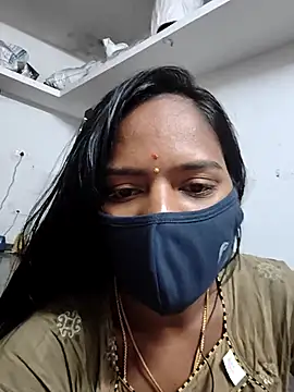 Tamil Hot Divya online show from January 8, 2026, 6:47 pm