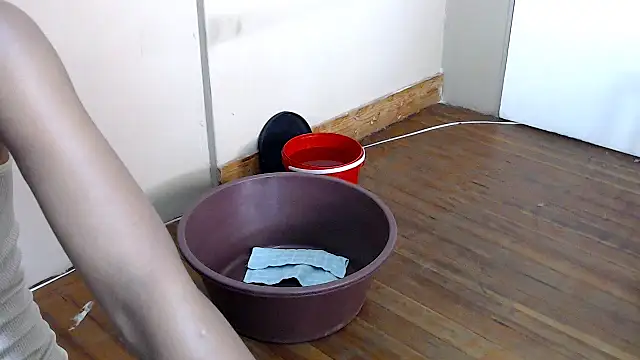 ExtraDoll online show from February 8, 2026, 6:11 am