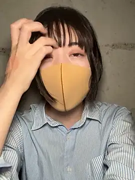 Snapshot of minami_room chatting on July 13, 2026, 1:43 pm minami room online show from July 13, 2026, 1:43 pm