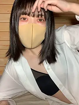 minami room online show from April 20, 2026, 1:24 pm