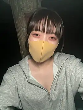 Snapshot of minami_room chatting on June 27, 2026, 12:44 pm minami room online show from June 27, 2026, 12:44 pm