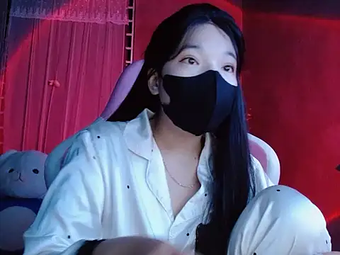 -Tamy- online show from February 1, 2026, 4:05 pm