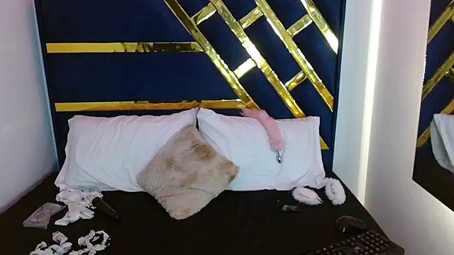 Snapshot of Neko_ne69 chatting on February 23, 2026, 12:50 pm Neko ne69 online show from February 23, 2026, 12:50 pm