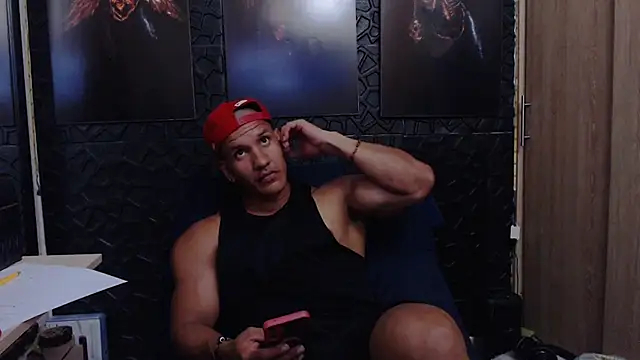 Snapshot of viktor_herrera chatting on July 9, 2026, 4:35 am viktor herrera online show from July 9, 2026, 4:35 am