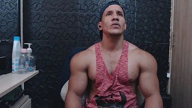 Snapshot of viktor_herrera chatting on January 15, 2026, 4:32 pm viktor herrera online show from January 15, 2026, 4:32 pm