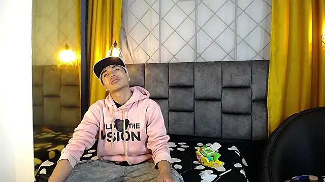 Snapshot of Maik_Russo chatting on January 19, 2026, 11:36 am Maik Russo online show from January 19, 2026, 11:36 am