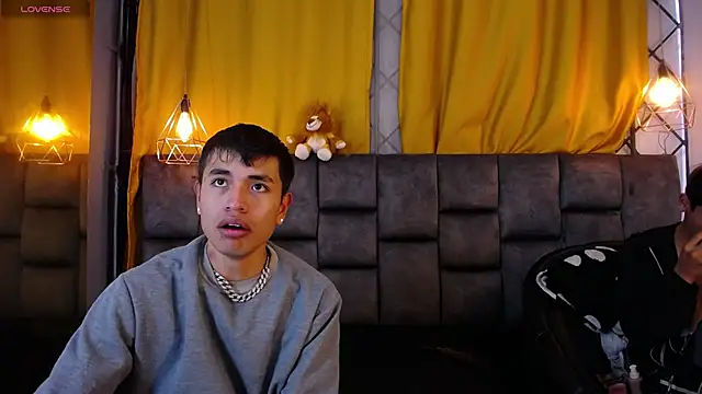 Snapshot of Maik_Russo chatting on February 16, 2026, 12:04 pm Maik Russo online show from February 16, 2026, 12:04 pm