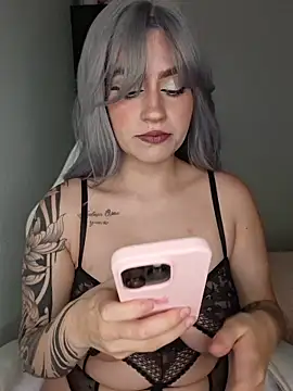 kuritto  online show from April 14, 2026, 2:49 am