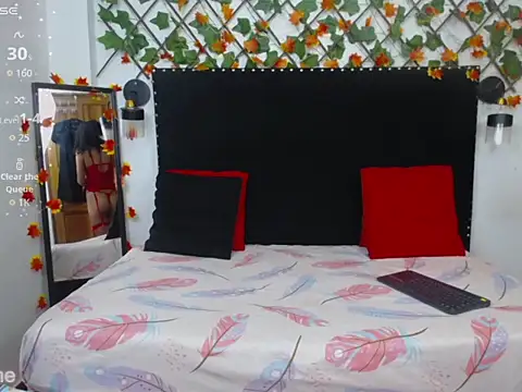 vsamanthaper1 online show from March 7, 2026, 8:03 pm