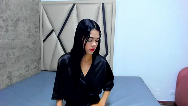 Luna  02 online show from April 21, 2026, 12:12 pm