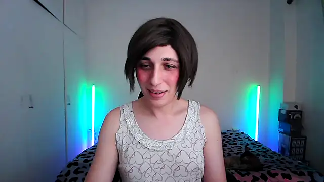 HoneyValentine online show from April 15, 2026, 7:58 pm