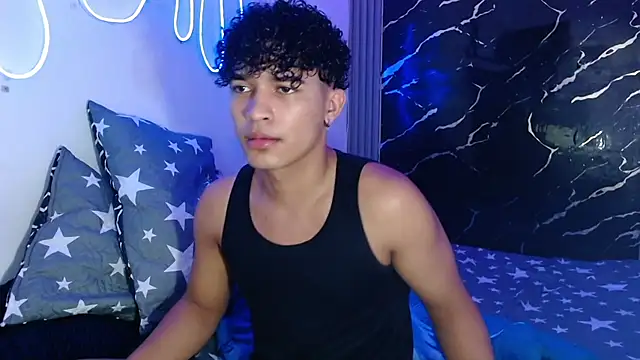 jamescurly00 online show from March 12, 2026, 5:34 am