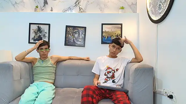 Snapshot of AVENGER_BOYS2026 chatting on February 3, 2026, 1:27 am AVENGER BOYS2026 online show from February 3, 2026, 1:27 am