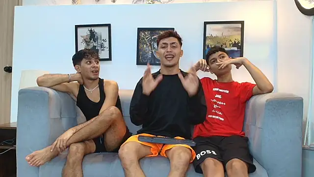 Snapshot of AVENGER_BOYS2026 chatting on January 17, 2026, 1:20 am AVENGER BOYS2026 online show from January 17, 2026, 1:20 am