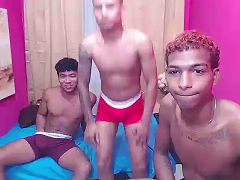 hugecock black online show from January 12, 2026, 7:09 pm