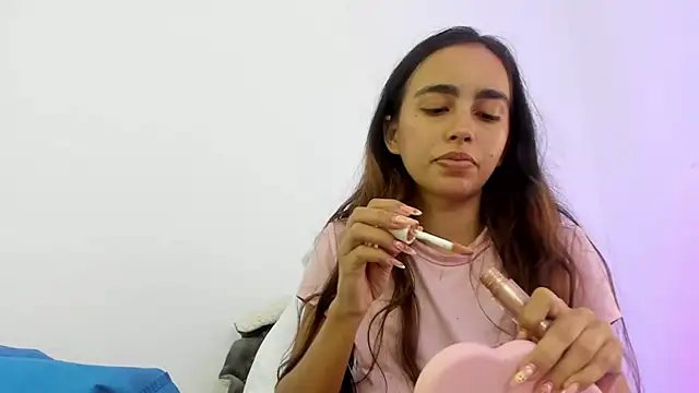 Sarah sumemers online show from April 16, 2026, 8:20 pm