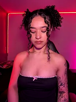 crystal dlun online show from January 8, 2026, 3:51 pm