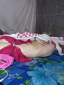 Snapshot of -Nicole-e chatting on January 8, 2026, 1:44 am -Nicole-e online show from January 8, 2026, 1:44 am