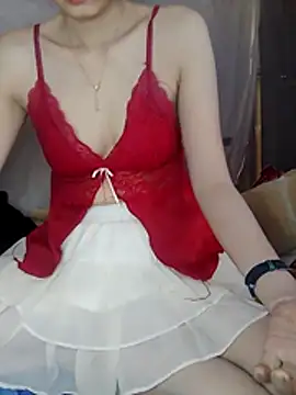 Snapshot of -Nicole-e chatting on January 14, 2026, 1:31 am -Nicole-e online show from January 14, 2026, 1:31 am