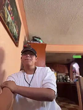 soyrodryp online show from February 15, 2026, 3:33 pm