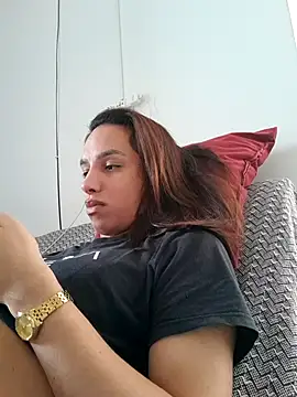 ofjuliaa online show from June 2, 2026, 3:01 pm