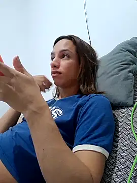 ofjuliaa online show from February 19, 2026, 2:30 am