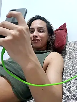 ofjuliaa online show from April 12, 2026, 11:52 pm