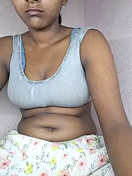 Snapshot of Royal-girl78 chatting on May 10, 2026, 4:31 pm Royal-girl78 online show from May 10, 2026, 4:31 pm