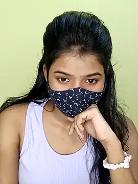 Snapshot of trinasa chatting on June 18, 2026, 4:12 pm trinasa online show from June 18, 2026, 4:12 pm