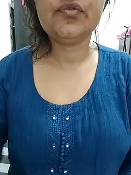 piryasharma005 online show from March 10, 2026, 6:01 pm