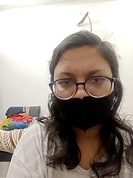 Snapshot of piryasharma005 chatting on January 19, 2026, 11:25 am piryasharma005 online show from January 19, 2026, 11:25 am