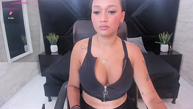 Snapshot of HannaSteyl chatting on February 24, 2026, 11:33 am HannaSteyl online show from February 24, 2026, 11:33 am