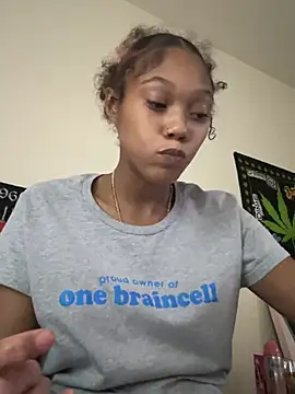 Tamiii420 online show from April 19, 2026, 6:10 pm