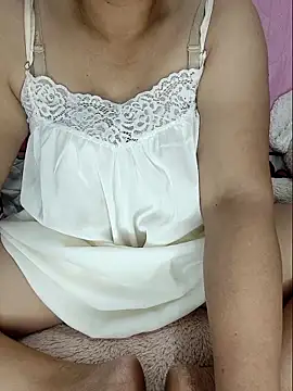 linhha23 online show from March 9, 2026, 3:26 pm