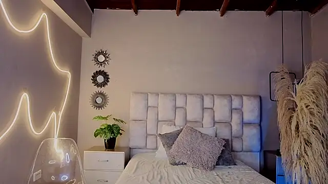 Snapshot of _liiss chatting on February 28, 2026, 11:10 am liiss online show from February 28, 2026, 11:10 am