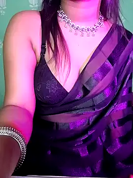 Snapshot of Samira_07 chatting on January 13, 2026, 6:01 pm Samira 07 online show from January 13, 2026, 6:01 pm