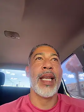 fabbronxer online show from January 8, 2026, 5:41 pm